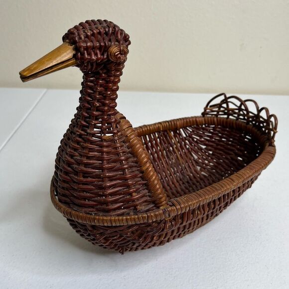 Vintage Brown Rattan Wicker Duck Basket Woven Wood Bird Farmhouse Decor Boho - Picture 3 of 14